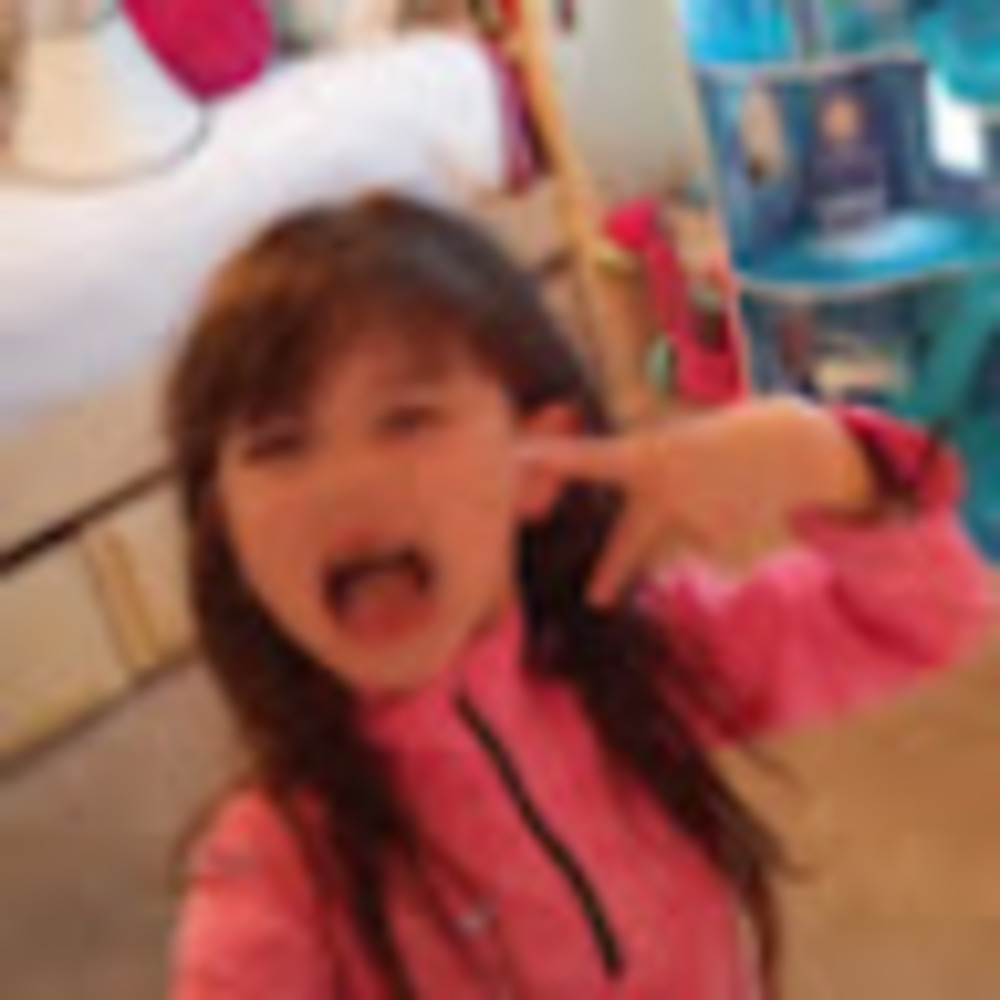 Meet your Posher, Christina